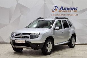RENAULT DUSTER