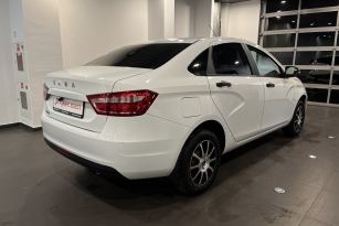 LADA VESTA