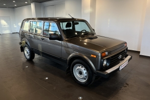 LADA 2131 (4X4)