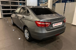 LADA VESTA