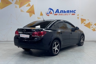 CHEVROLET CRUZE