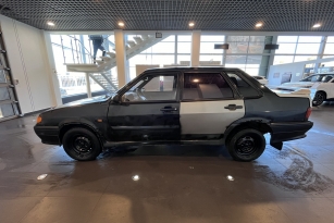 LADA 2115