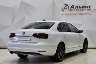 VOLKSWAGEN JETTA