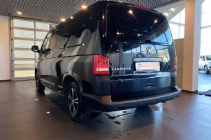 VOLKSWAGEN CARAVELLE