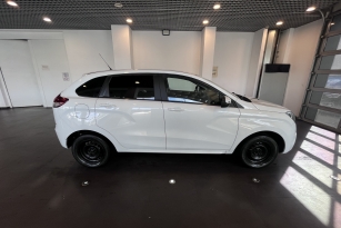 LADA XRAY