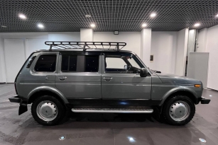 LADA 2131 (4X4)