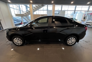 LADA VESTA