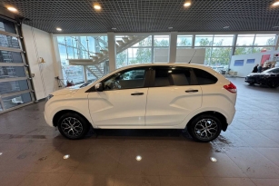 LADA XRAY