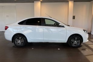 LADA VESTA