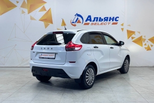 LADA XRAY