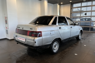 LADA 2110