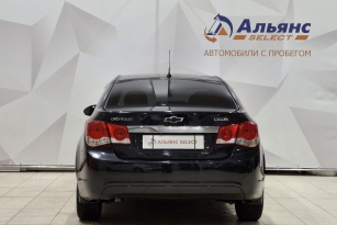 CHEVROLET CRUZE