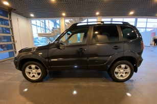 CHEVROLET NIVA