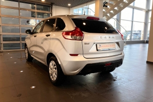 LADA XRAY