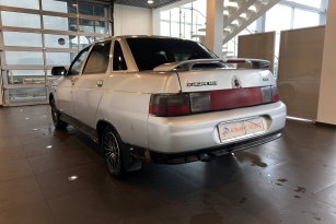 LADA 2110