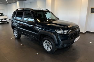 LADA NIVA TRAVEL