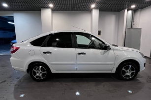 LADA GRANTA