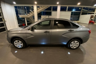 LADA VESTA