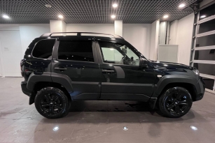 LADA NIVA TRAVEL