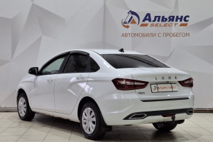 LADA VESTA