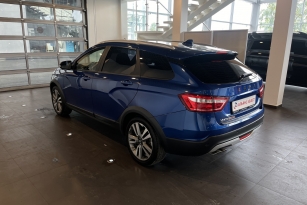 LADA VESTA