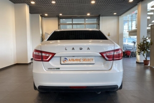 LADA VESTA