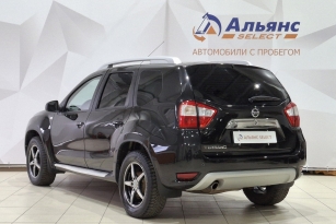 NISSAN TERRANO