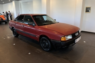 AUDI 80