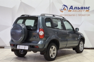 CHEVROLET NIVA