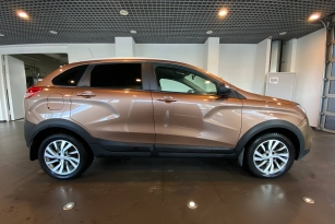 LADA XRAY