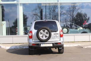 CHEVROLET NIVA