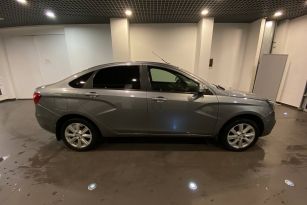 LADA VESTA