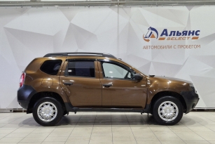 RENAULT DUSTER