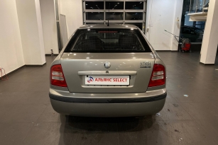 SKODA OKTAVIA