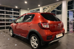 RENAULT SANDERO STEPWAY