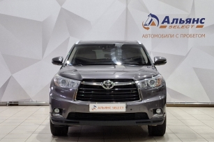 TOYOTA HIGHLANDER