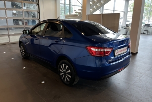LADA VESTA
