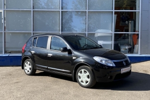 RENAULT SANDERO