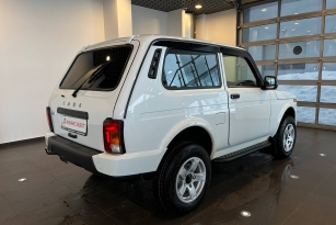 LADA 2121 (4X4)