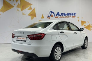 LADA VESTA