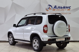 CHEVROLET NIVA