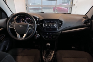 LADA VESTA