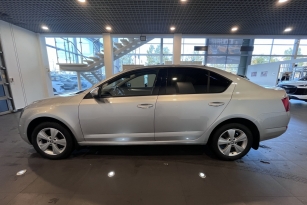 SKODA OKTAVIA