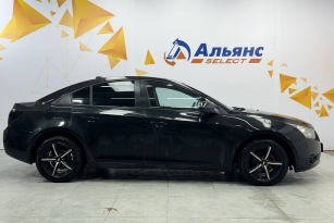 CHEVROLET CRUZE