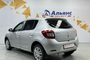 RENAULT SANDERO