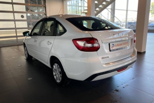 LADA GRANTA