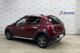 RENAULT SANDERO STEPWAY