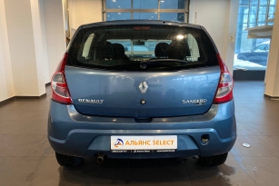 RENAULT SANDERO