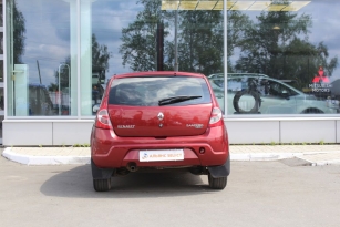 RENAULT SANDERO