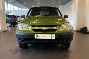 CHEVROLET NIVA
